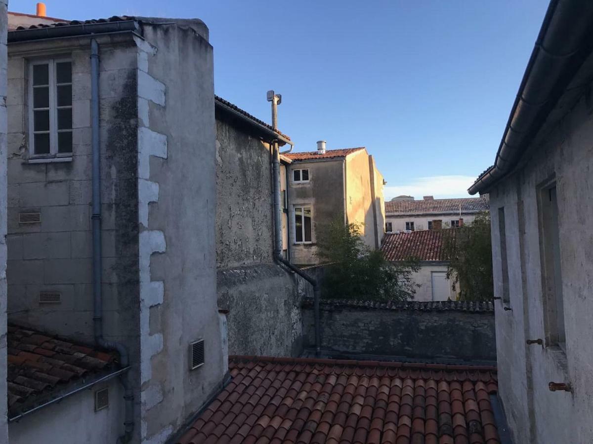 Appart Calme & Moderne Au Coeur De La Ville + Wifi La Rochelle  Exterior foto